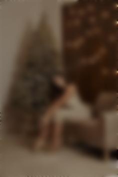 Victoriia Cherkasy 22 y.o. - intelligent lady - small public photo.
