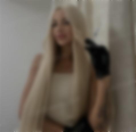Yuliia Mykolaiv 36 y.o. - intelligent lady - small public photo.