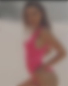 Yuliia Dnipro 35 y.o. - intelligent lady - small public photo.