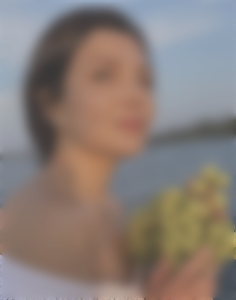 Yuliya Cherkasy 42 y.o. - intelligent lady - small public photo.