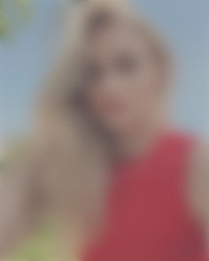 Yulichka Chornomorsk 36 y.o. - intelligent lady - small public photo.