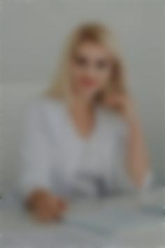 Uliana Kyiv 30 y.o. - intelligent lady - small public photo.