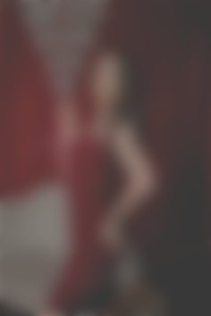 Olha Kharkiv 29 y.o. - intelligent lady - small public photo.