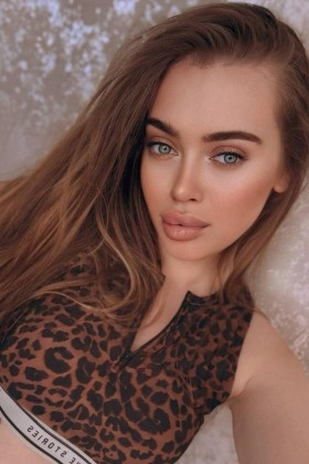 Anastasiia from Dnipro