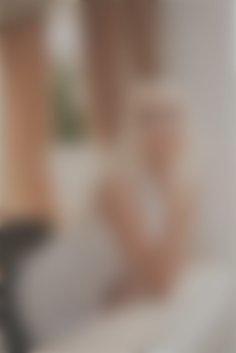 Daria Lviv 39 y.o. - intelligent lady - small public photo.