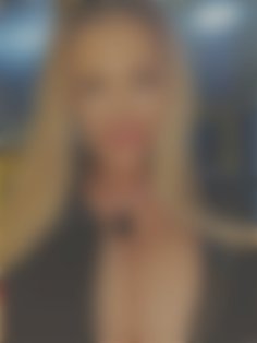 Mila Zaporizhia 34 y.o. - intelligent lady - small public photo.