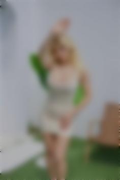 Veronika Kyiv 30 y.o. - intelligent lady - small public photo.