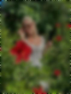 Yuliia Mykolaiv 35 y.o. - intelligent lady - small public photo.