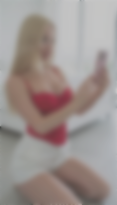 Yevhenia Ivano-Frankivsk 31 y.o. - intelligent lady - small public photo.