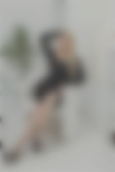 Karyna Ivano-Frankivsk 26 y.o. - intelligent lady - small public photo.