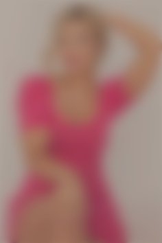 Alisa Sumy 39 y.o. - intelligent lady - small public photo.