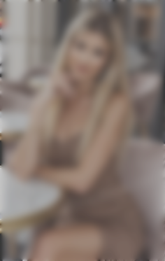 Yevheniia Ivano-Frankivsk 34 y.o. - intelligent lady - small public photo.