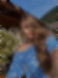 Yelyzaveta Mykolaiv 22 y.o. - intelligent lady - small public photo.