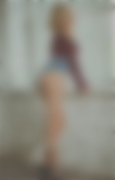 Julia Zaporizhia 40 y.o. - intelligent lady - small public photo.