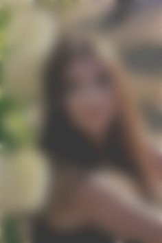 Yevheniia Dnipro 22 y.o. - intelligent lady - small public photo.