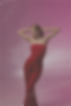 Yuliia Sumy 30 y.o. - intelligent lady - small public photo.