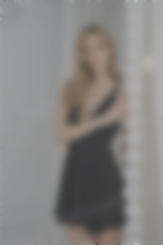 Yuliia Sumy 30 y.o. - intelligent lady - small public photo.
