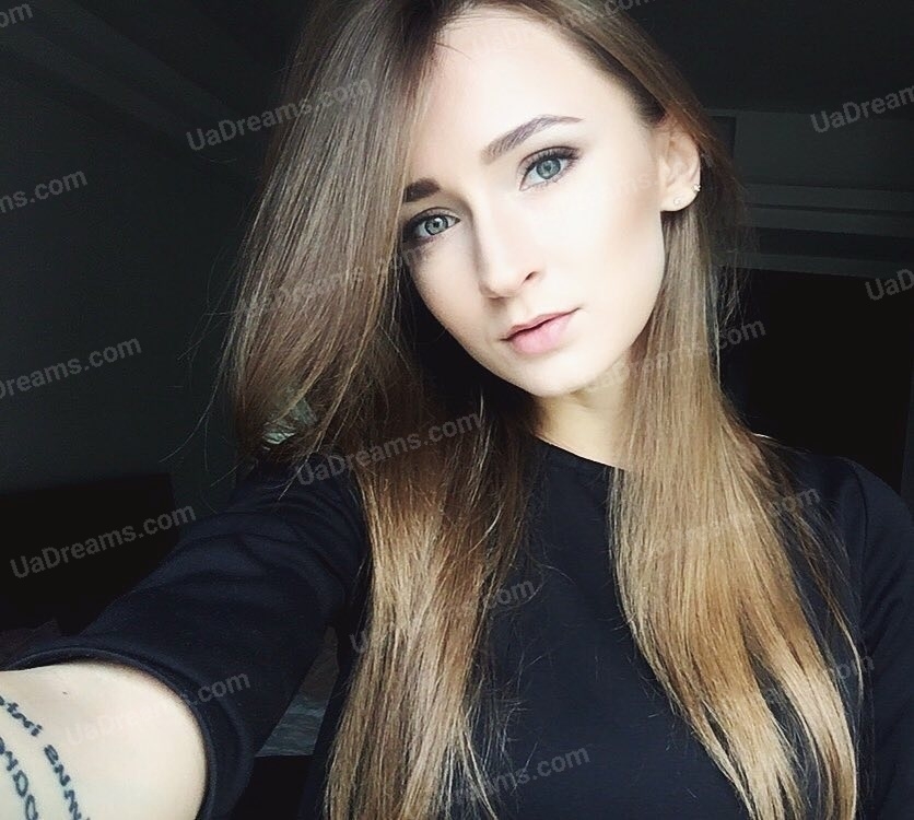 Kate Sumy 29 y.o. - intelligent lady - small public photo.