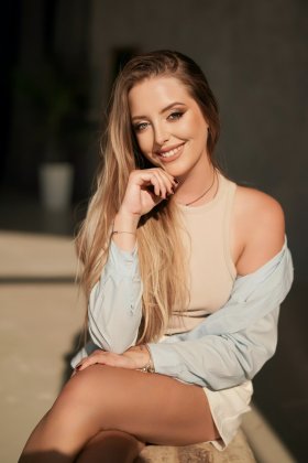 Vicky, 30 years old, from Lviv, Ukraine