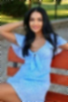 Irishka Sumy 27 y.o. - intelligent lady - small public photo.