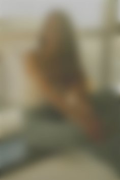 Lesia Lviv 36 y.o. - intelligent lady - small public photo.