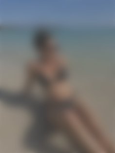 Julie Mykolaiv 42 y.o. - intelligent lady - small public photo.