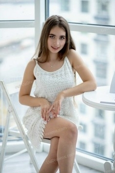 Anastasiia Nikolaev 20 y.o. - intelligent lady - small public photo.