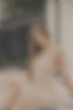 Anzhela Kyiv 22 y.o. - intelligent lady - small public photo.