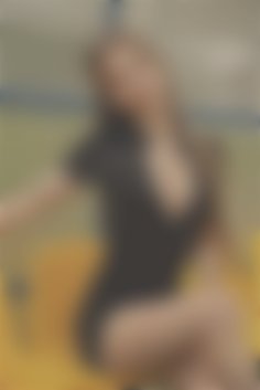 Anzhela Kyiv 22 y.o. - intelligent lady - small public photo.