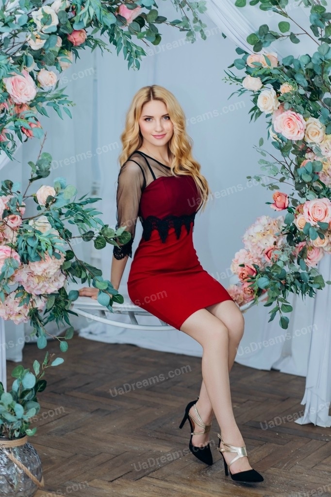 Pretty Ukrainian Woman Mariia 25 Years Hair Color Blonde Uadreams