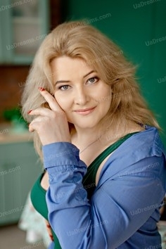 Olya Zaporozhye 46 y.o. - intelligent lady - small public photo.