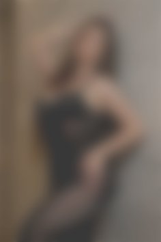 Alina Sumy 34 y.o. - intelligent lady - small public photo.