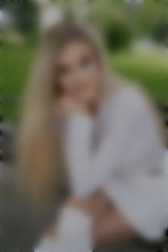 Yelyzaveta Kyiv 25 y.o. - intelligent lady - small public photo.