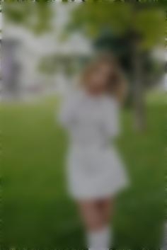 Yelyzaveta Kyiv 25 y.o. - intelligent lady - small public photo.