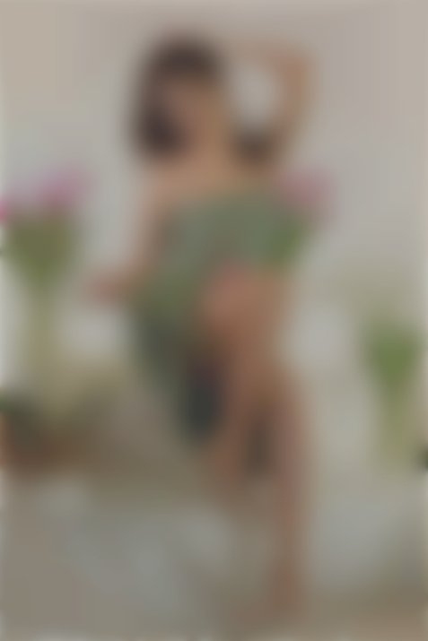 Olesya Zaporizhia 38 y.o. - intelligent lady - small public photo.