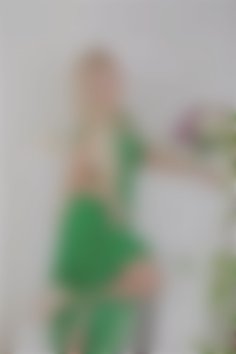Ellie Kremenchuk 36 y.o. - intelligent lady - small public photo.