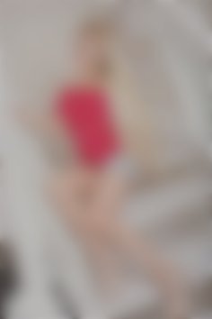 Ellie Kremenchuk 36 y.o. - intelligent lady - small public photo.