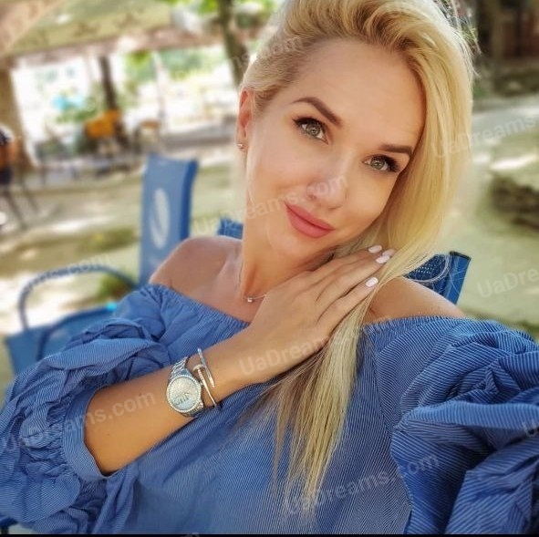 Elena Cherkasy 40 y.o. - intelligent lady - small public photo.