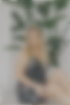 Aliona Zaporizhia 30 y.o. - intelligent lady - small public photo.