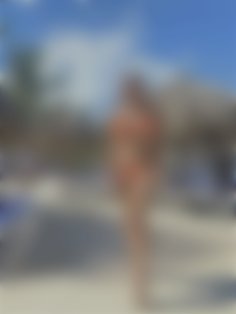 Lina Zaporizhia 34 y.o. - intelligent lady - small public photo.