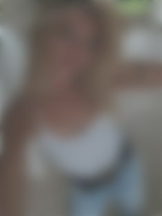 Olia Ivano-Frankivsk 42 y.o. - intelligent lady - small public photo.