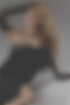 Olia Ivano-Frankivsk 42 y.o. - intelligent lady - small public photo.