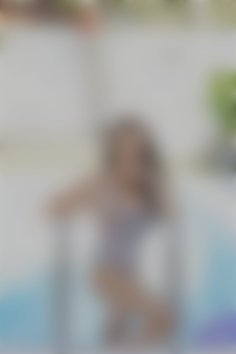 Iryna Mykolaiv 31 y.o. - intelligent lady - small public photo.