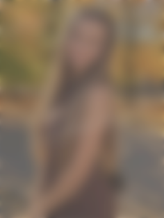Alyona Mykolaiv 35 y.o. - intelligent lady - small public photo.