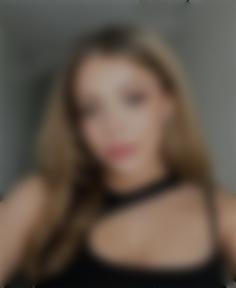 Eva-Viktoriia Kharkiv 25 y.o. - intelligent lady - small public photo.